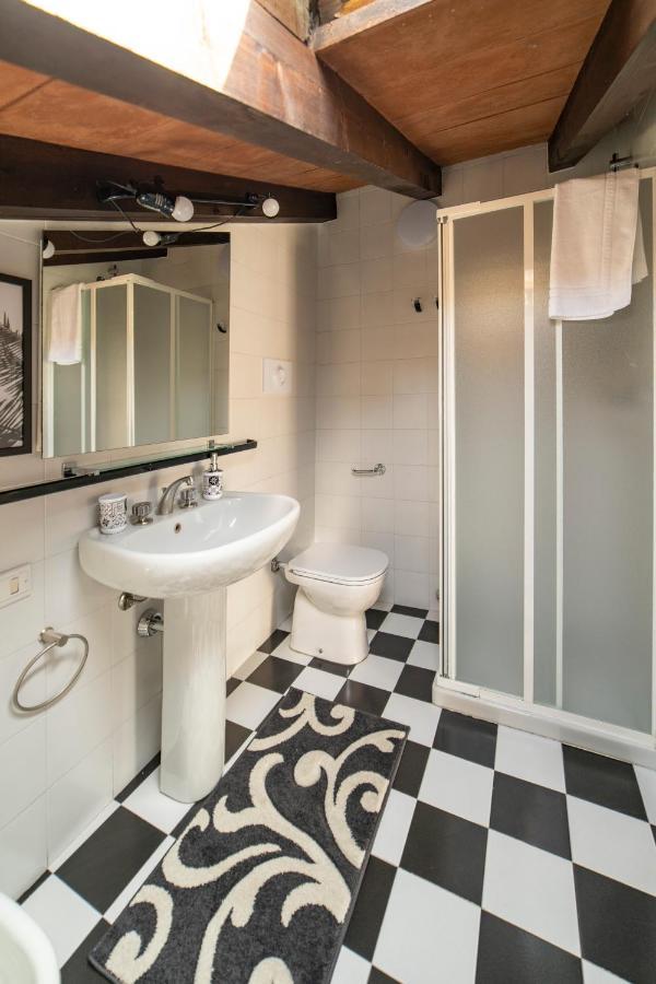Invictus Apartment Brescia Luaran gambar