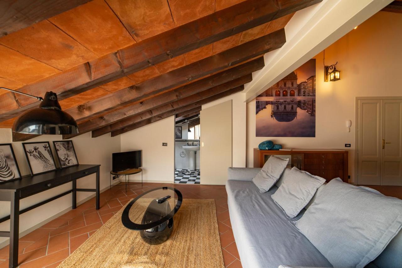 Invictus Apartment Brescia Luaran gambar